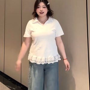 Plus-Size Women's Lace Patchwork Bow Short-Sleeve T-Shirt - Summer Sweet Slimming Lapel Top for Curvy Girls