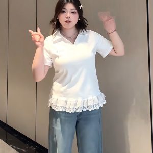 Plus-Size Women's Lace Patchwork Bow Short-Sleeve T-Shirt - Summer Sweet Slimming Lapel Top for Curvy Girls