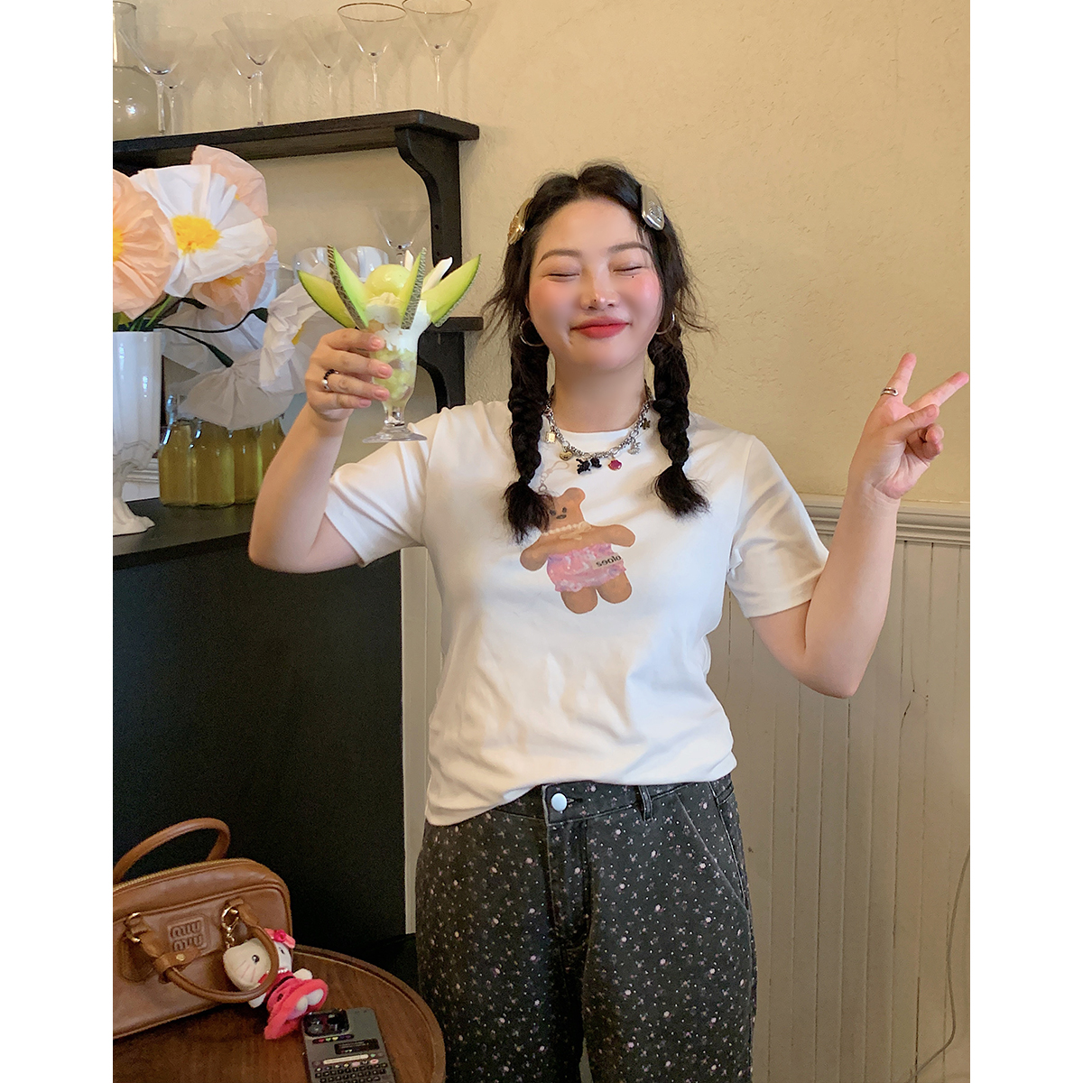 Plus Size Women's Little Bear Short Sleeve T-Shirt - 2025 New White Base Layer Top, Casual Korean Style Fashion