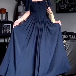 Plus-Size Women's Long Summer Dress with Slimming Effect, French Style Square Neck and Puff Sleeves, Elegant Curvy Fashion