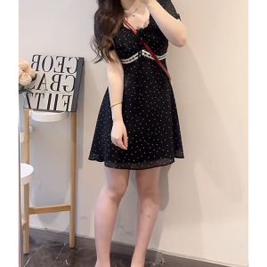 Plus-Size Women's Polka Dot Slimming Dress, Short Sleeve Summer Style, High-End French Temperament, Chic and Stylish for Everyday Wear