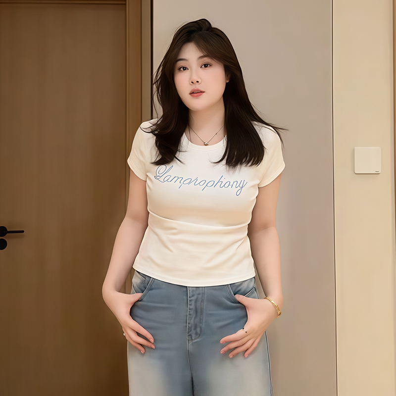 Plus-Size Women's Rhinestone Letter Cropped T-Shirt, American Style Slim Fit Short Sleeve Top for Summer Casual Wear