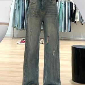 Plus-Size Women's Ripped Wide Leg Jeans for Pear-Shaped Bodies, Loose Straight Fit, Casual Y2K Style