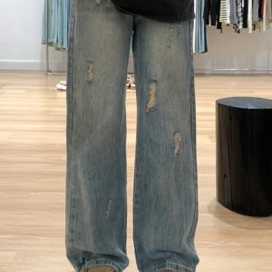 Plus-Size Women's Ripped Wide Leg Jeans for Pear-Shaped Bodies, Loose Straight Fit, Casual Y2K Style