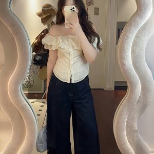 Plus Size Women's Ruffled Off-Shoulder Short Sleeve Shirt - Flattering Summer Style for Curvy Women