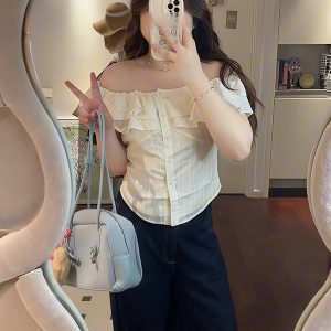 Plus Size Women's Ruffled Off-Shoulder Short Sleeve Shirt - Flattering Summer Style for Curvy Women