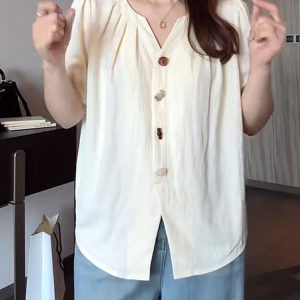 Plus Size Women's Short Sleeve Slimming Casual Blouse - Versatile Design, Covers Belly, Flattering Fit for Curvy Figures