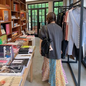 Plus-Size Women's Short-Sleeved Blazer, No Collar, Thin Summer Suit Jacket in Gray - High-End Quality Fashion Outerwear