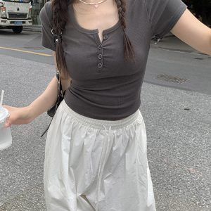 Plus-Size Women's Slim-Fit Short Sleeve T-Shirt - 2025 Summer Versatile Basic Top for Curvy Style