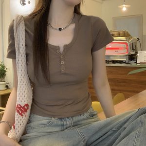 Plus-Size Women's Slim-Fit Short Sleeve T-Shirt - 2025 Summer Versatile Basic Top for Curvy Style