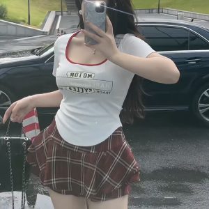 Plus-Size Women's Slim Fit Summer T-Shirt, Versatile Short Sleeve Top for Curvy Girls, American Hot Girl Style