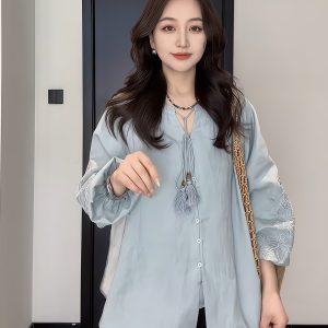 Plus-Size Women's Vintage Embroidered V-Neck Shirt - Loose, Flattering Summer Top for Curvy Figures - Versatile French Style