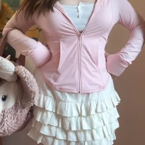 Plus-Size Yoga Jacket - Versatile Slimming Ice Silk Sun Protection Top for Summer Fashion - Lightweight Stylish Outerwear for Curvy Women