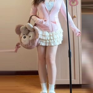 Plus-Size Yoga Jacket - Versatile Slimming Ice Silk Sun Protection Top for Summer Fashion - Lightweight Stylish Outerwear for Curvy Women