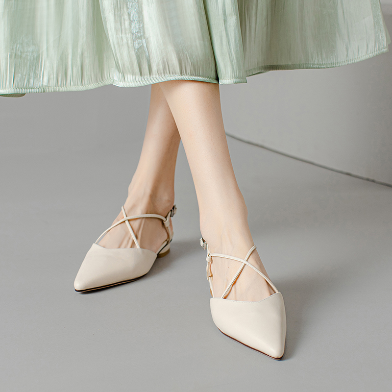 Pointed Cross-Strap Closed-Toe Flat Sandals for Women – Genuine Leather Outdoor Summer Footwear 2024, French Style