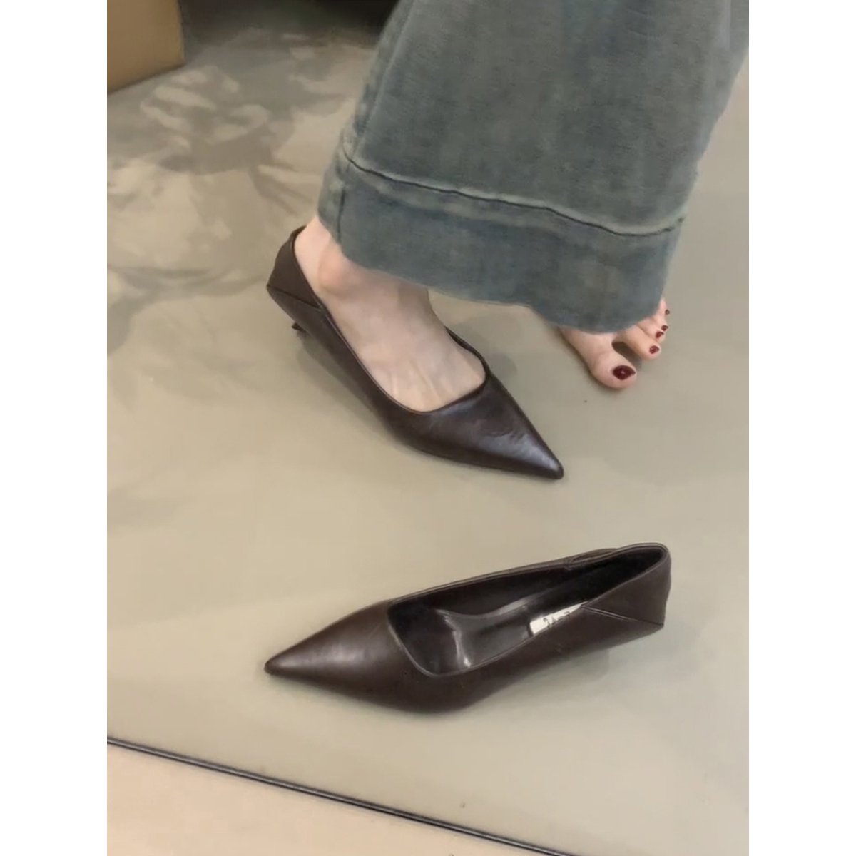 Pointed Toe Sheepskin Black High Heels for Women - Stylish French Slip-On Kitten Heel Flats for Commuting and Versatile Wear Pointed Toe Sheepskin Black High Heels for Women - Stylish French Slip-On Kitten Heel Flats for Commuting and Versatile Wear