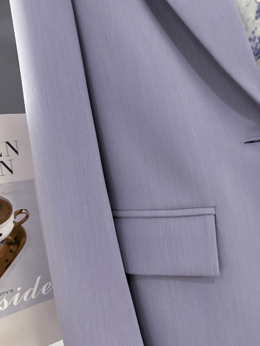 Purple French-Style Women's Blazer - Textured Suit Jacket for Spring & Autumn - Gentle Socialite Look - Age-Reducing Fashion 2025 Purple French-Style Women's Blazer - Textured Suit Jacket for Spring & Autumn - Gentle Socialite Look - Age-Reducing Fashion 2025