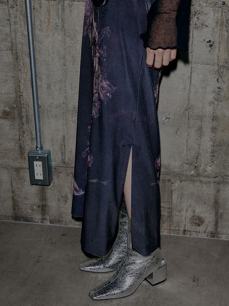 Purple Rose Print Vintage High Waist Split Midi Skirt for Women - H-Line Design, 90s Inspired Floral Style Purple Rose Print Vintage High Waist Split Midi Skirt for Women - H-Line Design, 90s Inspired Floral Style