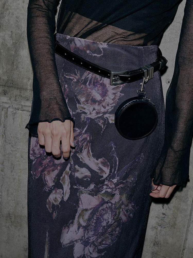 Purple Rose Print Vintage High Waist Split Midi Skirt for Women - H-Line Design, 90s Inspired Floral Style Purple Rose Print Vintage High Waist Split Midi Skirt for Women - H-Line Design, 90s Inspired Floral Style