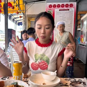 Raspberry Print Red Lace Trim Short Sleeve Top - Slim Fit Pure Cotton Women's Korean Style Fashion