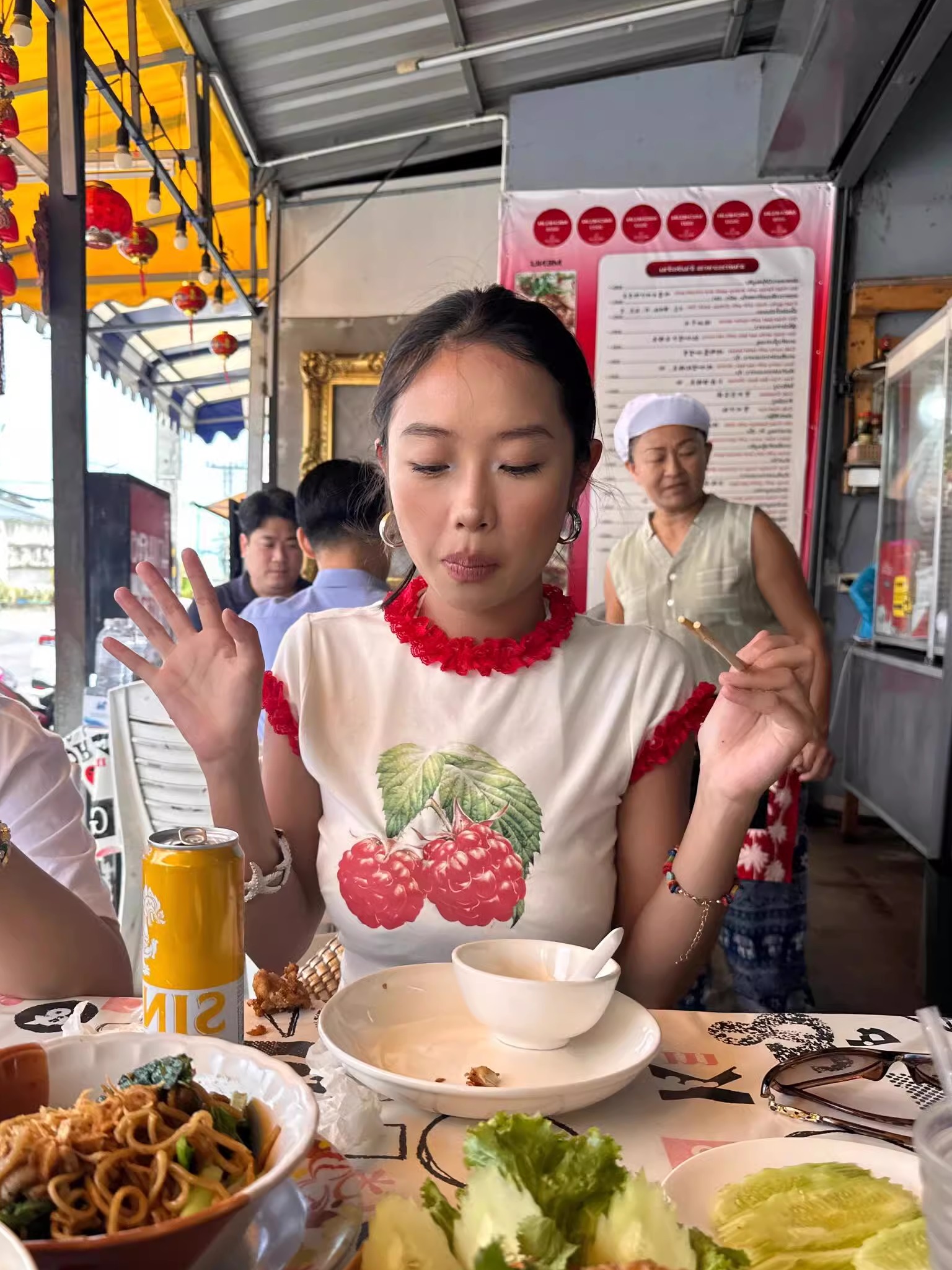 Raspberry Print Red Lace Trim Short Sleeve Top - Slim Fit Pure Cotton Women's Korean Style Fashion Raspberry Print Red Lace Trim Short Sleeve Top - Slim Fit Pure Cotton Women's Korean Style Fashion