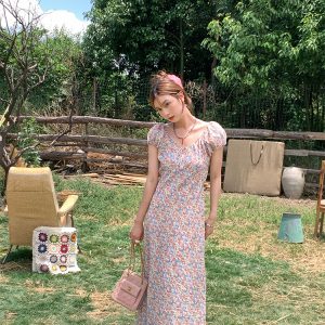 Red Floral Dress for Women, Loose Puff Sleeve Long Dress with French V-neck, Summer Flowers Design, Vintage Style, Perfect for Summer Outings