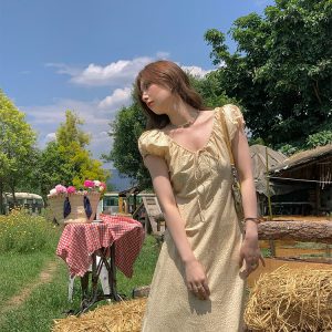 Red Floral Dress for Women, Loose Puff Sleeve Long Dress with French V-neck, Summer Flowers Design, Vintage Style, Perfect for Summer Outings