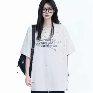 Red Ink Splash Design Short-Sleeve T-Shirt for Women - Trendy Summer Heavyweight Loose Fit, Casual Style