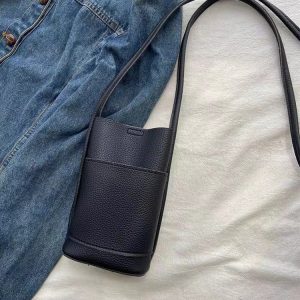 Red Mini Crossbody Handbag for Women - 2024 Korean Casual Phone Bag, Minimalist Fashion, Trendy Ins Style