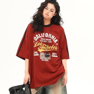 Red Retro Letter Print Short Sleeve T-Shirt for Women - Summer College Style, High-End Feel, Casual American Fashion