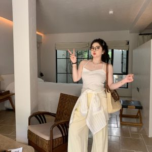 Relaxed Casual Wide-Leg Pants for Comfort - Loose Draping Long Pants Ideal for Air Conditioning and Everyday Wear