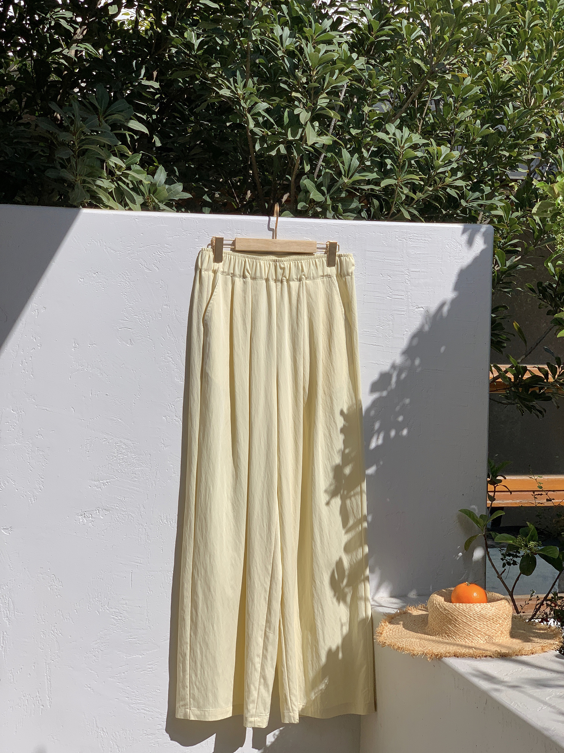 Relaxed Casual Wide-Leg Pants for Comfort - Loose Draping Long Pants Ideal for Air Conditioning and Everyday Wear Relaxed Casual Wide-Leg Pants for Comfort - Loose Draping Long Pants Ideal for Air Conditioning and Everyday Wear