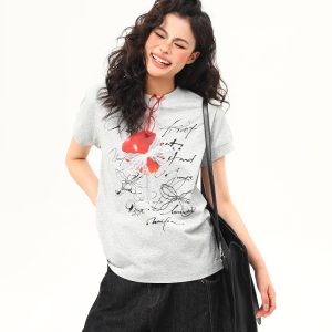 Retro American Graphic Boxy Fit T-Shirt for Women - Trendy Summer Short Sleeve Shoulder Tee, Casual Vintage Style