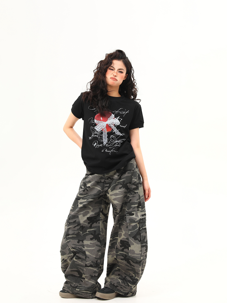 Retro American Graphic Boxy Fit T-Shirt for Women - Trendy Summer Short Sleeve Shoulder Tee, Casual Vintage Style Retro American Graphic Boxy Fit T-Shirt for Women - Trendy Summer Short Sleeve Shoulder Tee, Casual Vintage Style