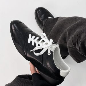 Retro American-Style Leather Derby Shoes for Men and Women, Thin-Soled Sporty Commuting Footwear, Trendy Ballet-Inspired Design