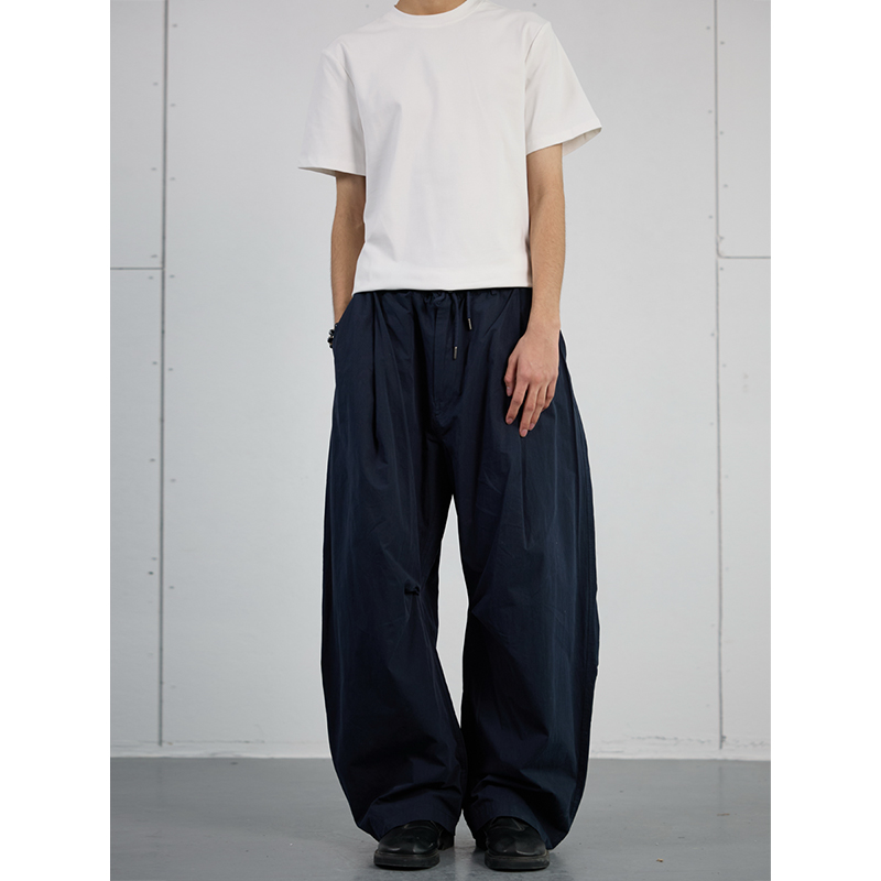 Retro American Style Wide-Leg Cargo Pants for Men - Draped Loose Fit Casual Trousers, Versatile Curved Blade Design