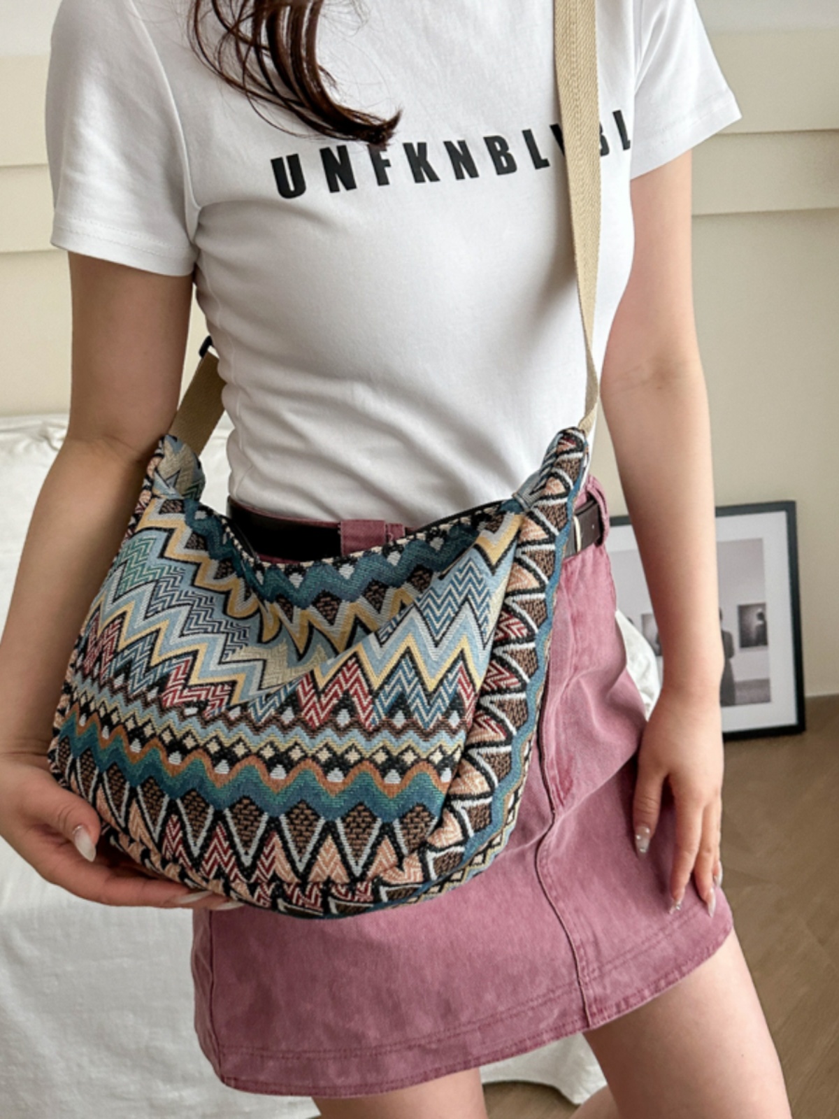 Retro Canvas Crossbody Bag for Women - Ethnic Fashion Versatile Shoulder Dumpling Bag in Lazy Style Retro Canvas Crossbody Bag for Women - Ethnic Fashion Versatile Shoulder Dumpling Bag in Lazy Style