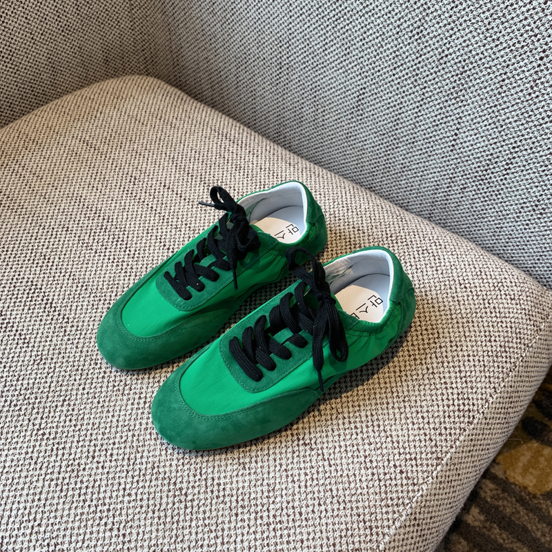 Retro Casual Women's Genuine Leather Patchwork Lace-Up Training Shoes - 2025 Y2K Inspired Flat Sports Sneakers Retro Casual Women's Genuine Leather Patchwork Lace-Up Training Shoes - 2025 Y2K Inspired Flat Sports Sneakers