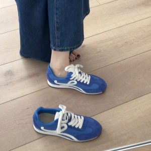 Retro Cowhide Color-Blocking Lace-Up Casual Sports Shoes for Women - Versatile Flat White Sneakers in Trendy Style