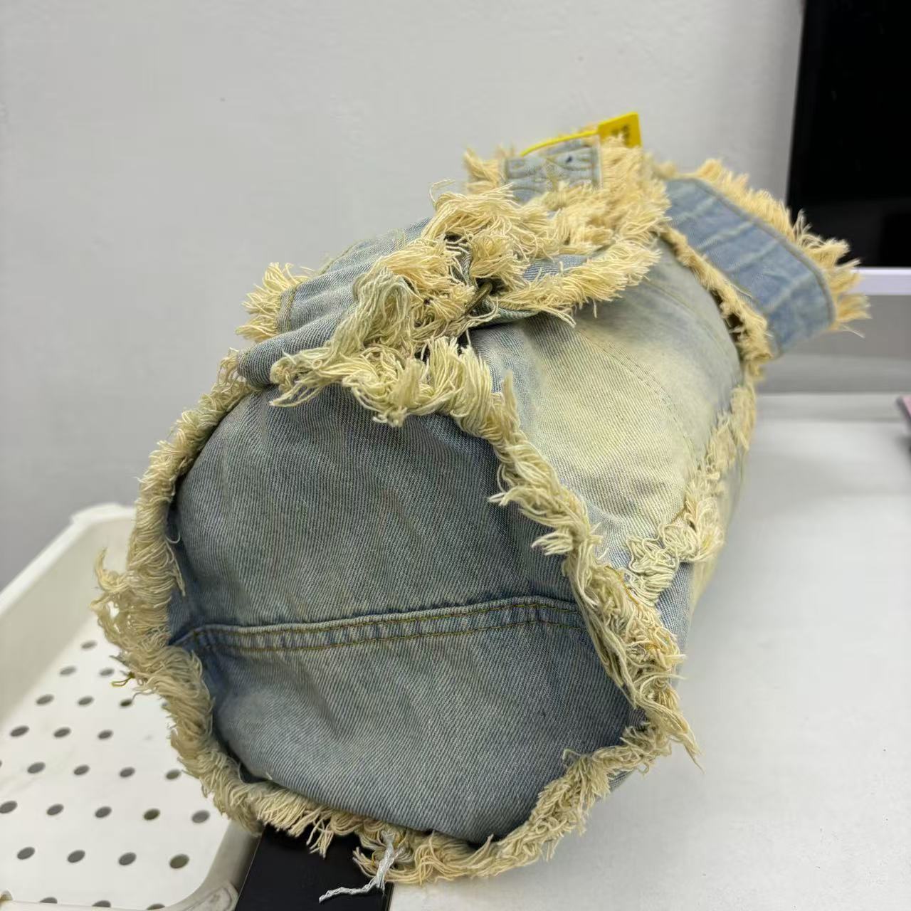 Retro Denim Shoulder Bag - Lazy Style Round Tube, Washed Frayed Tassel, Large Capacity Crossbody Canvas Bag for Commuting Retro Denim Shoulder Bag - Lazy Style Round Tube, Washed Frayed Tassel, Large Capacity Crossbody Canvas Bag for Commuting