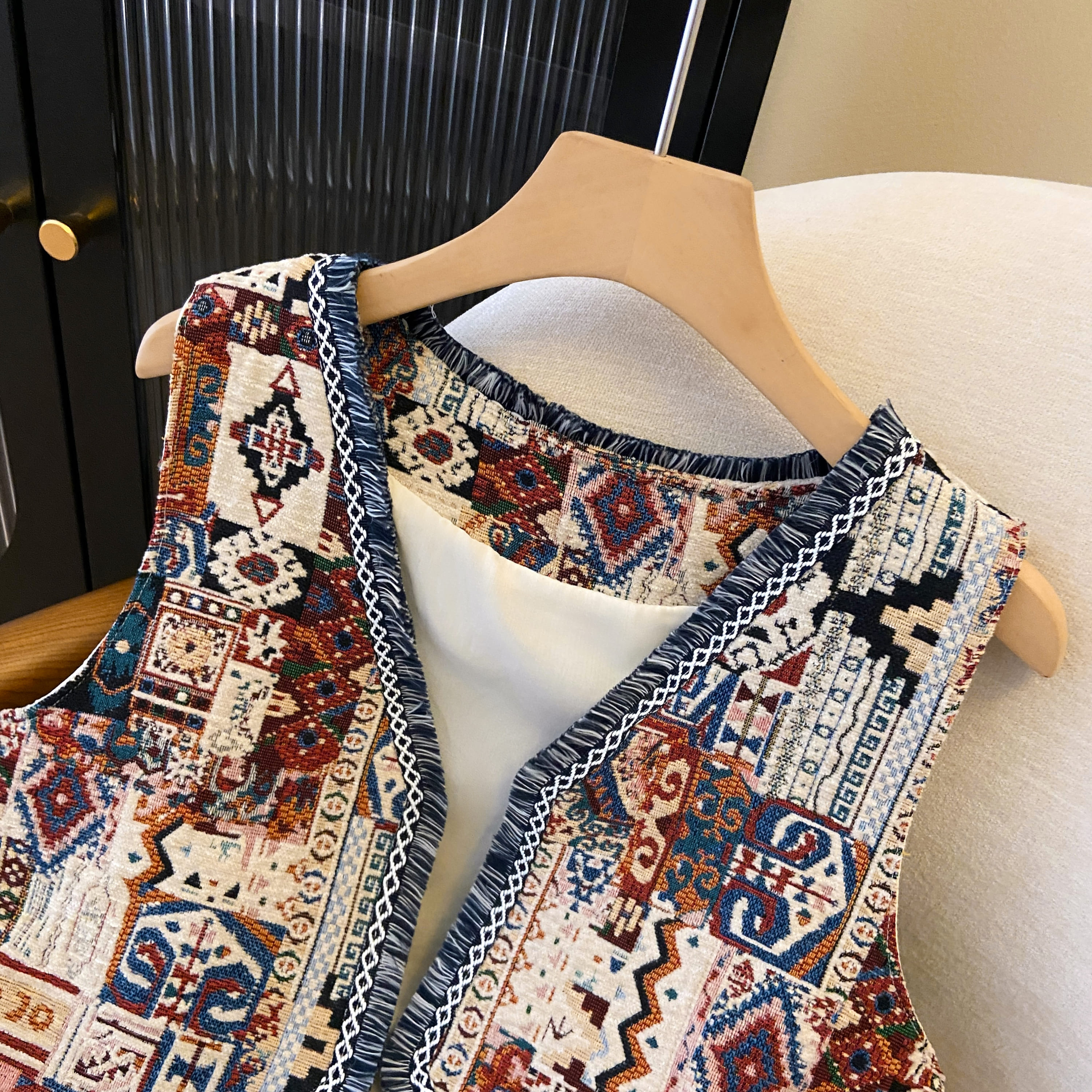 Retro Ethnic Geometric Jacquard Tassel Vest Outerwear - Boho Chic Loose Tank Top for Women, Perfect for Prairie Travel Retro Ethnic Geometric Jacquard Tassel Vest Outerwear - Boho Chic Loose Tank Top for Women, Perfect for Prairie Travel