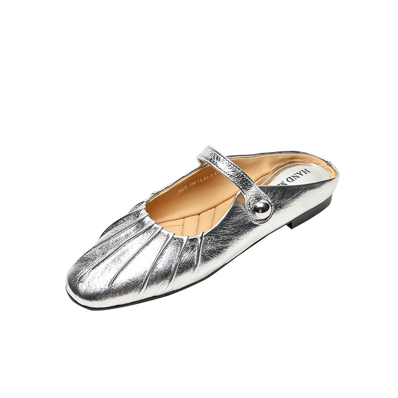 Retro Flat-Toe Women's Height-Increasing Slippers - Stylish Italian Design Half-Slippers for Comfortable Chic Fashion Retro Flat-Toe Women's Height-Increasing Slippers - Stylish Italian Design Half-Slippers for Comfortable Chic Fashion