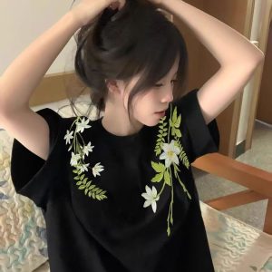 Retro Floral Embroidered Short Sleeve T-Shirt for Girls - Summer Trendy Top for Middle and High School Students