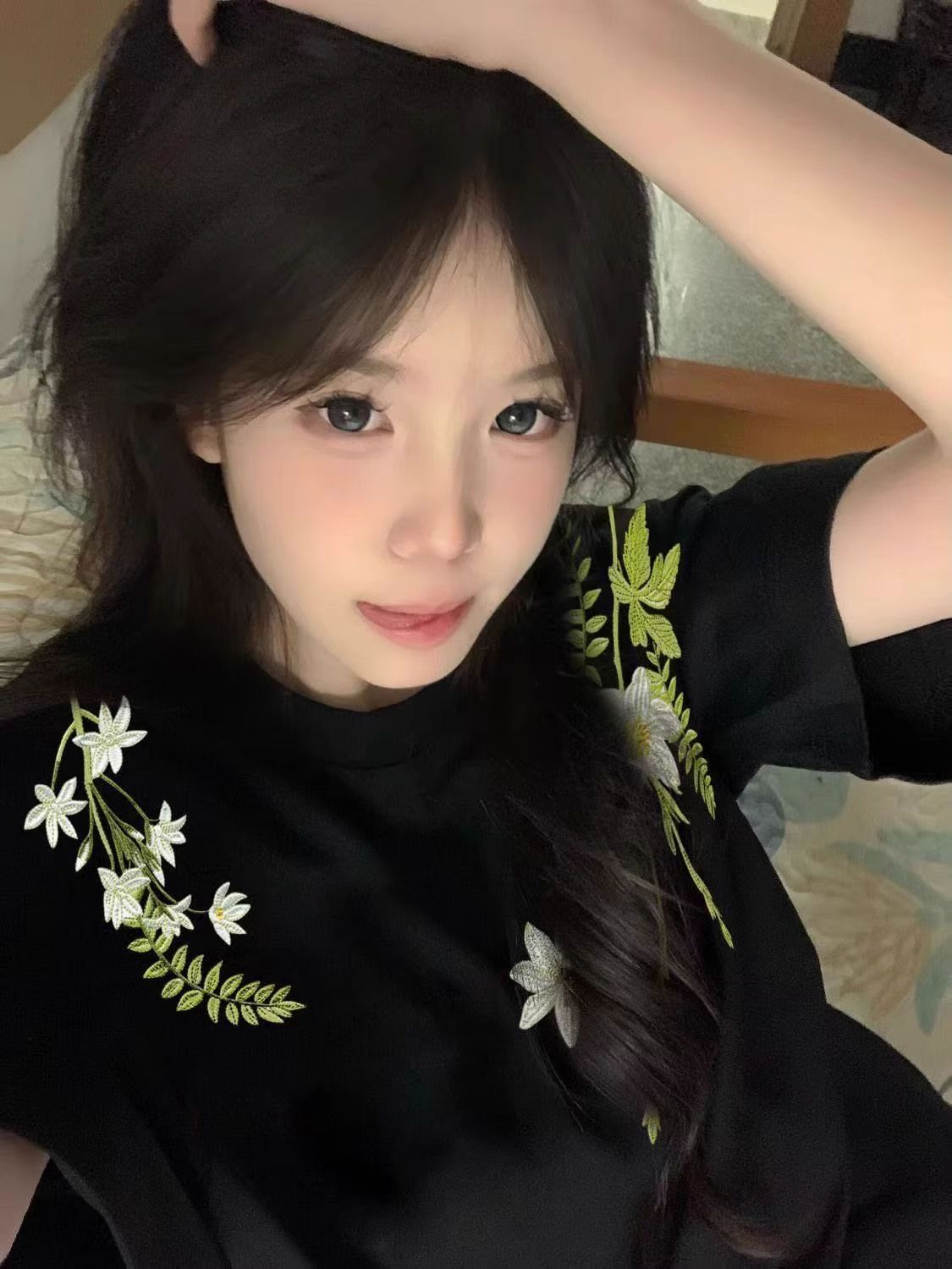 Retro Floral Embroidered Short Sleeve T-Shirt for Girls - Summer Trendy Top for Middle and High School Students Retro Floral Embroidered Short Sleeve T-Shirt for Girls - Summer Trendy Top for Middle and High School Students