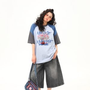 Retro Graffiti Letter Color-Blocking Raglan Short-Sleeve T-Shirt for Women - Unique American 90s Style Graphic Tee