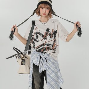 Retro Graffiti Print Round Neck Short Sleeve T-Shirt for Women - Loose Slim Fit Summer Street Style Top