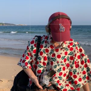 Retro Hawaiian Rose Print Short Sleeve Shirt - Vintage Couple Top in Hong Kong Style for Summer Beach Vibes