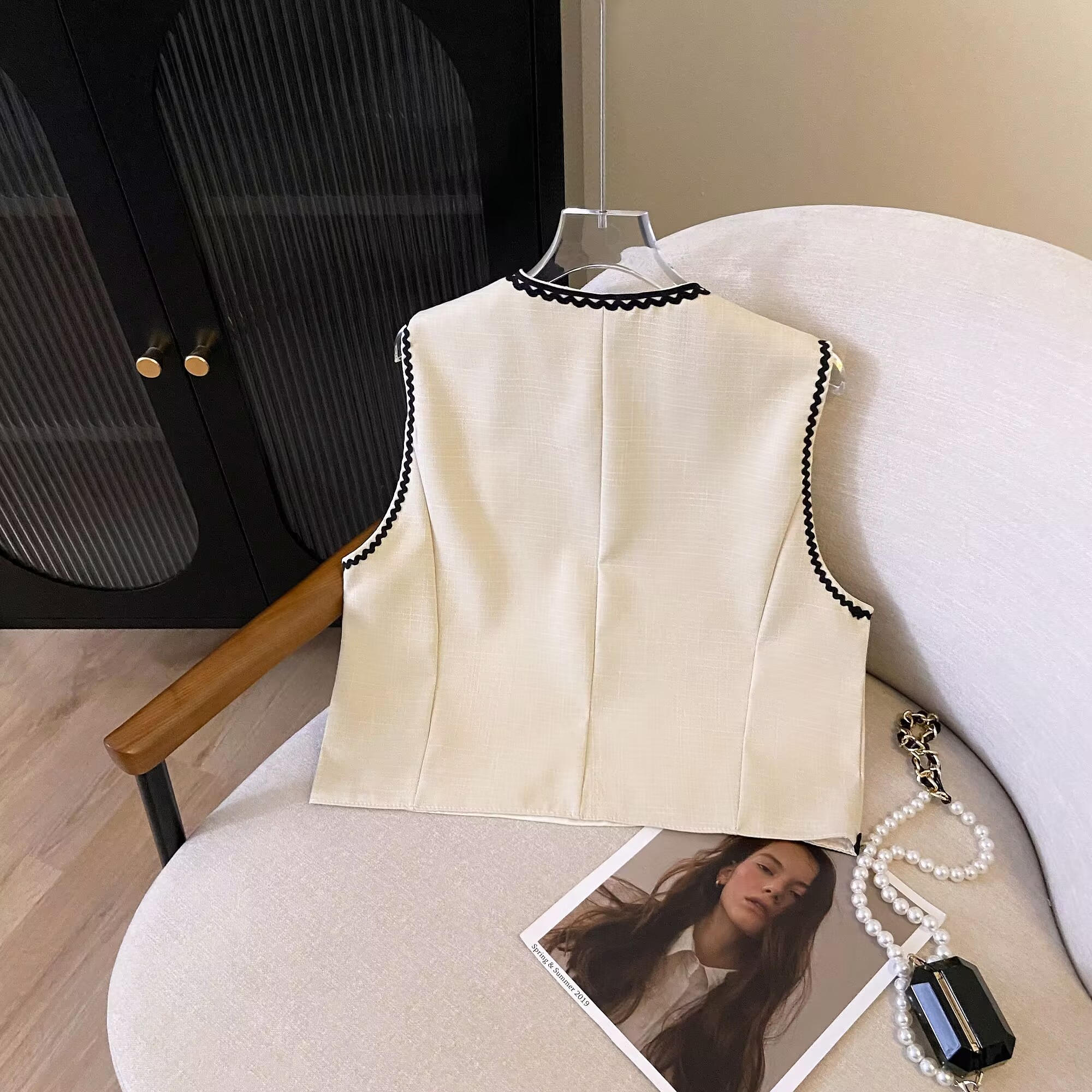 Retro Heavy Embroidery Lace Sleeveless Tank Top - Ethnic Style Layered Vest for Travel, Boho Chic Fashion Retro Heavy Embroidery Lace Sleeveless Tank Top - Ethnic Style Layered Vest for Travel, Boho Chic Fashion