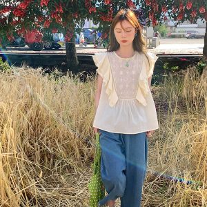 Retro High-Waisted Denim Pants with Lace Trim - Women's Wide-Leg Summer Trousers, Vintage Sea Heartbeat Embroidery