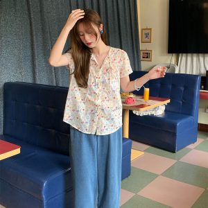 Retro High-Waisted Denim Pants with Lace Trim - Women's Wide-Leg Summer Trousers, Vintage Sea Heartbeat Embroidery